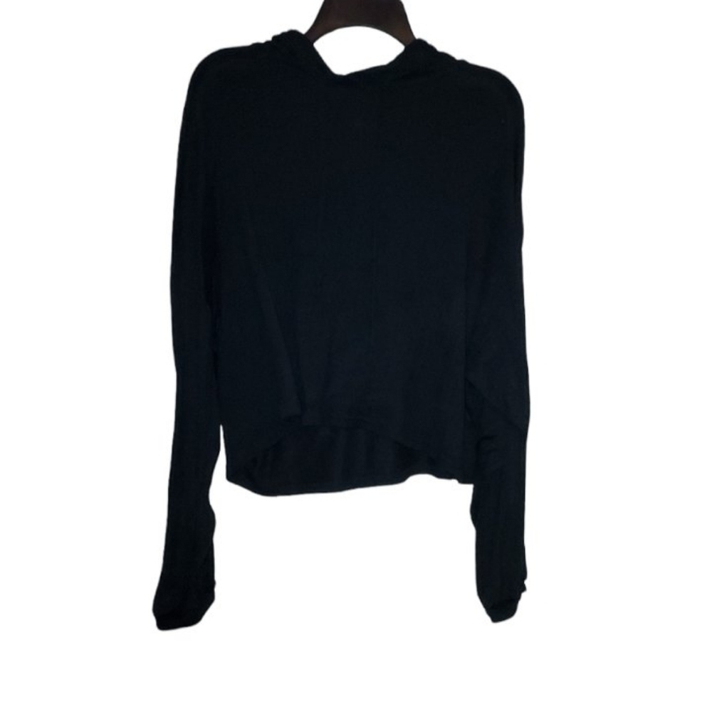 Black cropped hoodie